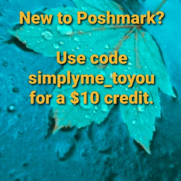 Michael Kors Ivory Leather Charm Tassel Bag - Picture 15 of 16